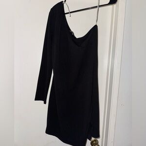 Lulu's Classic Black One-Shoulder Dress